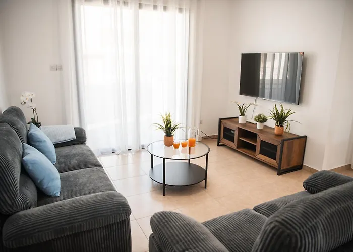 Lela Βίλα Παραλίμνι